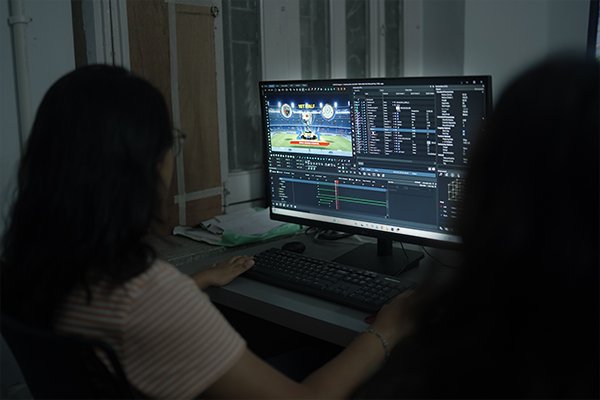 Camera operator
